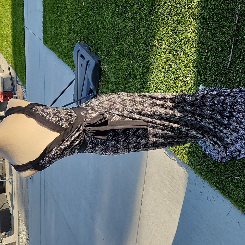 Banana Republic Dress - Picture 3 of 10